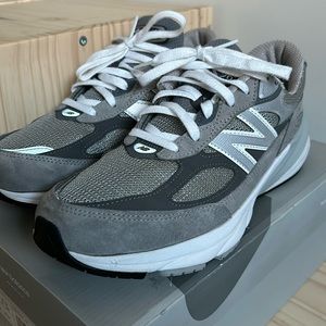 New Balance 990 v6 Size 10